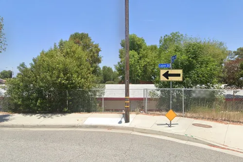 Los Robles Academy