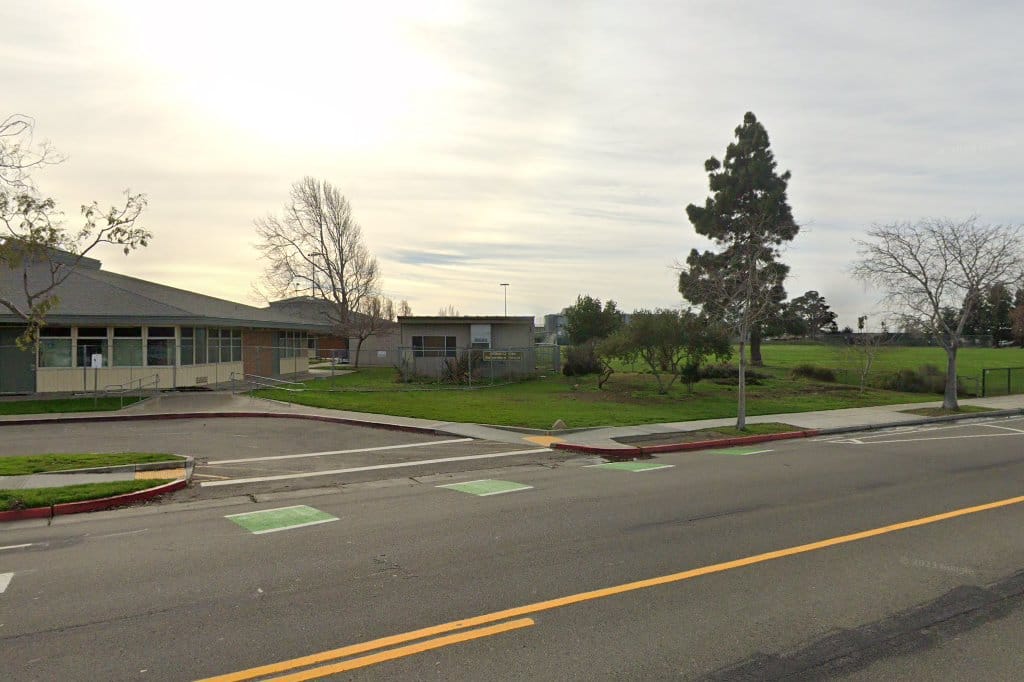 Donald D Lum Elementary School