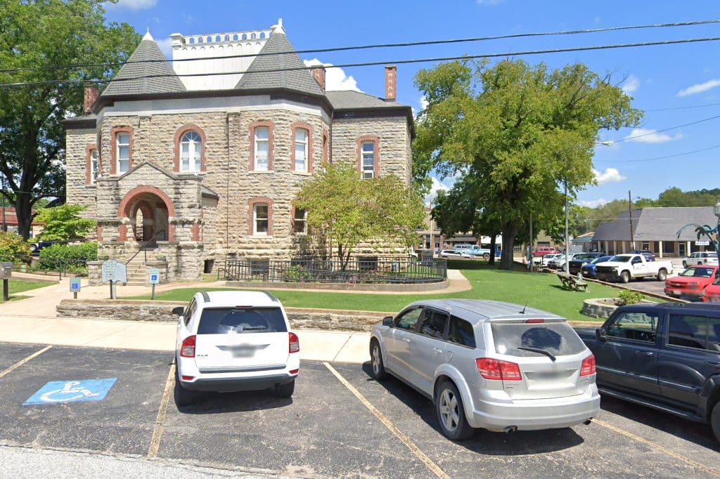 Yellville Circuit Court