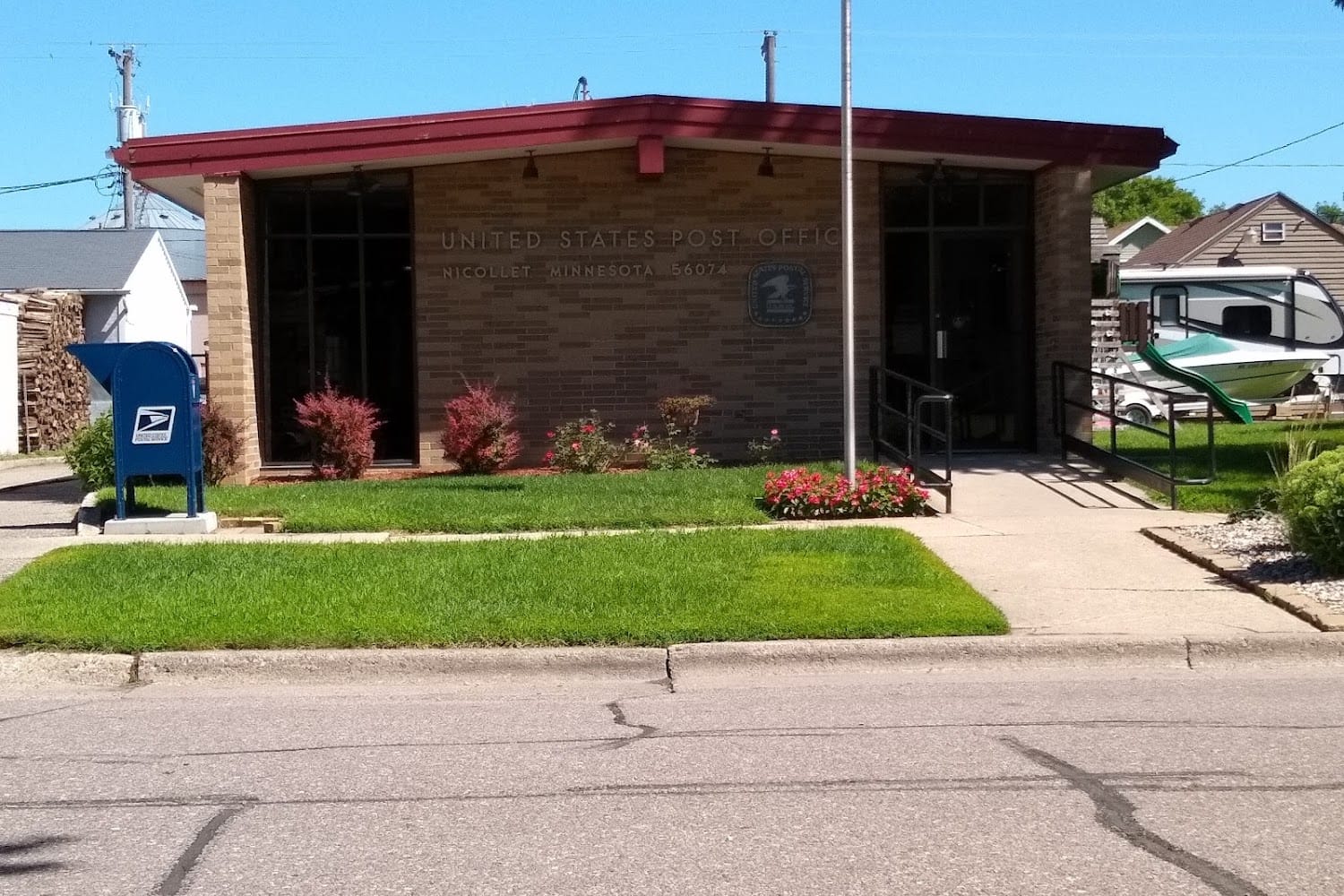 Nicollet Passport Office