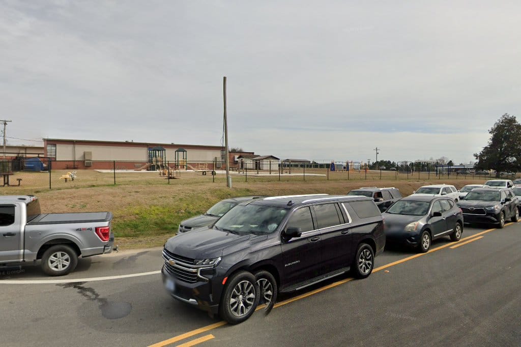 Toombs Central Elementary School