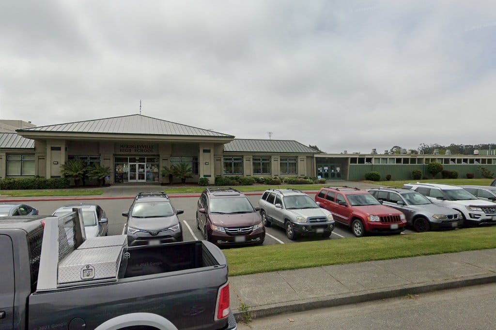 Tsurai High School