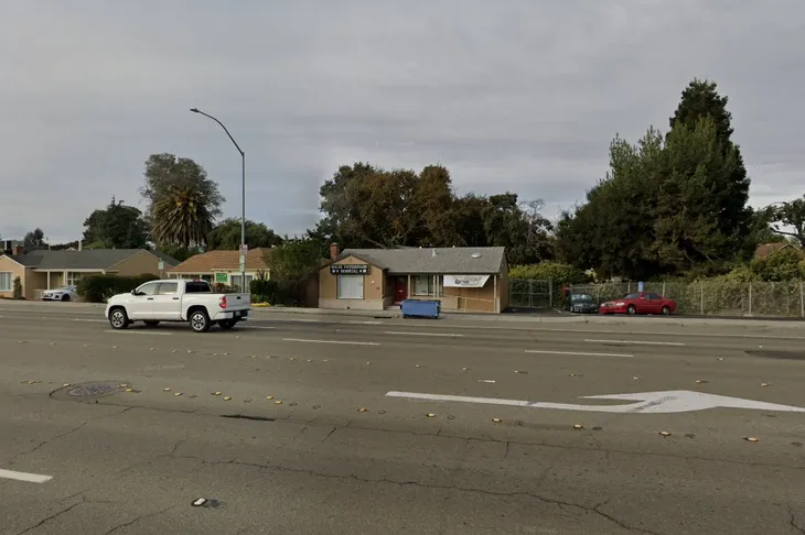 Hills Veterinary Hospital