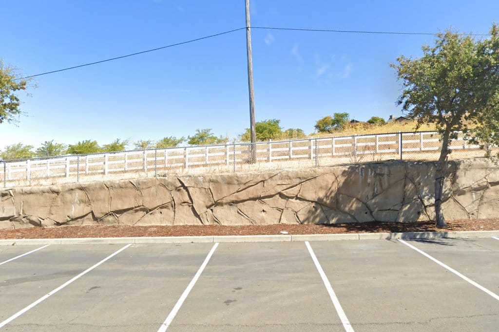 Canyon Oaks Elementary School