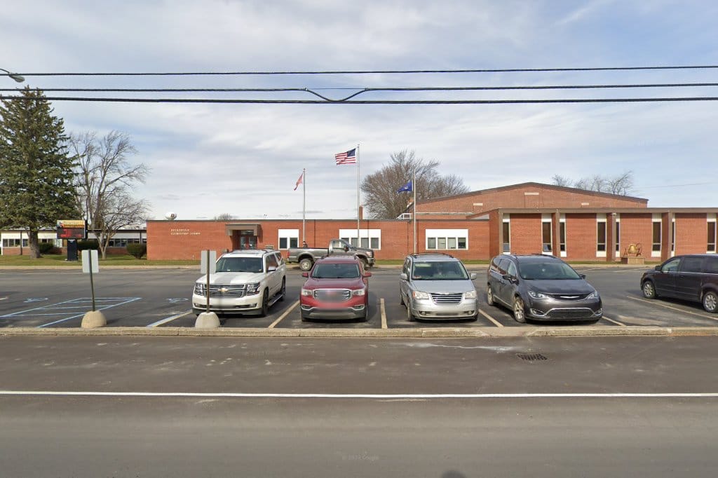 Deckerville Community High School