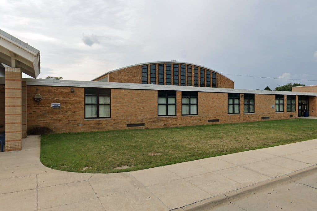Lee M Thurston High School
