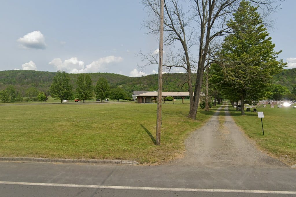 Candor Village Court