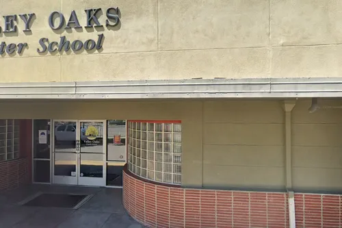 Valley Oaks Elementary School