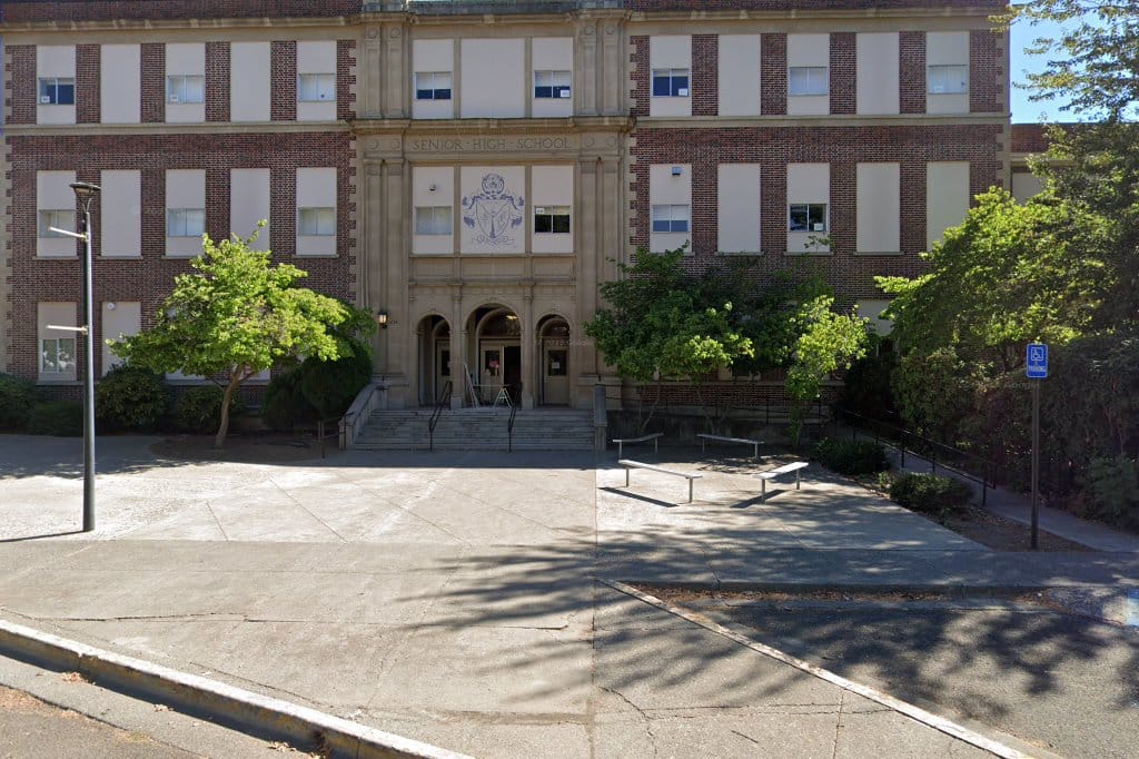 Lewiston Senior High School