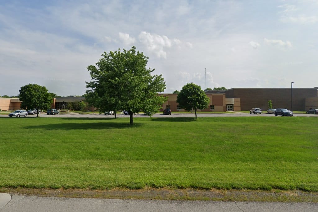 Lynhurst 7th & 8th Grade Center