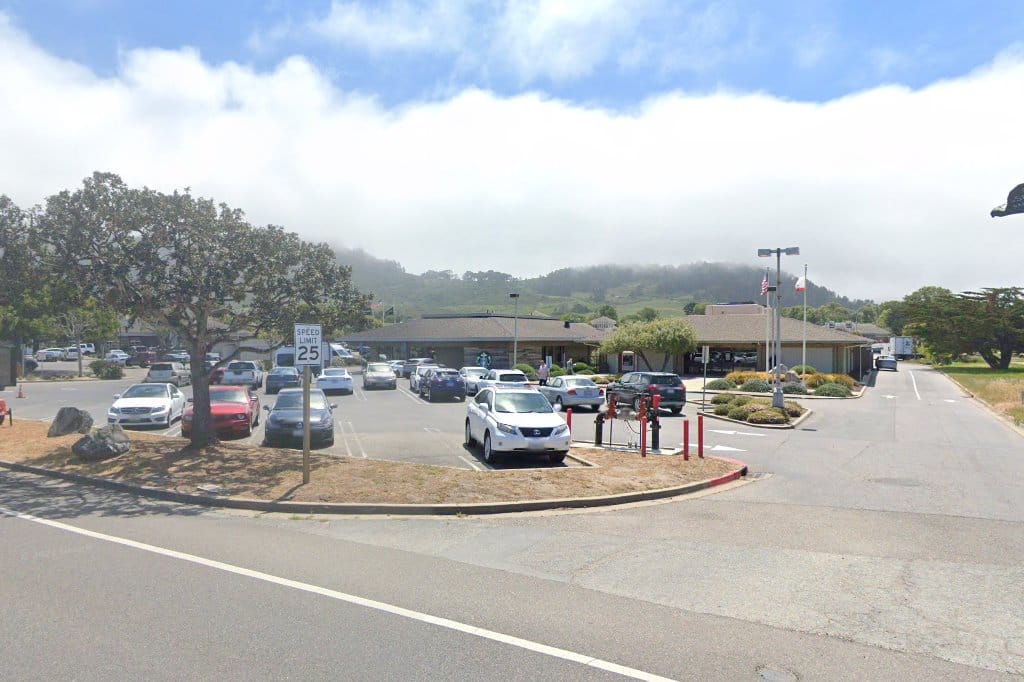 Animal Hospital At-Crossroads