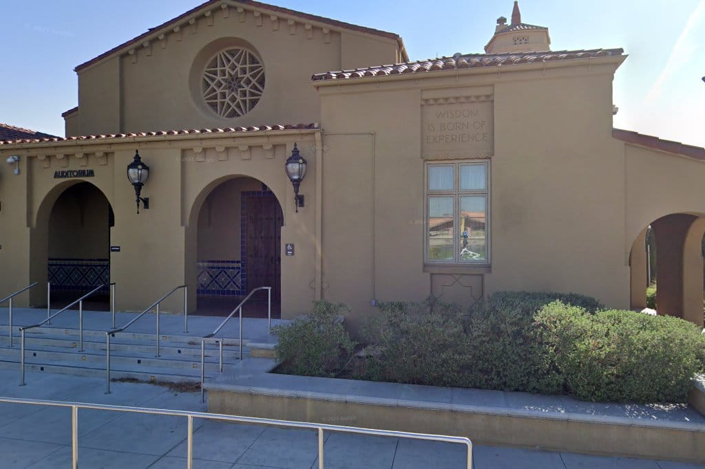 Middle College High School At Bennett