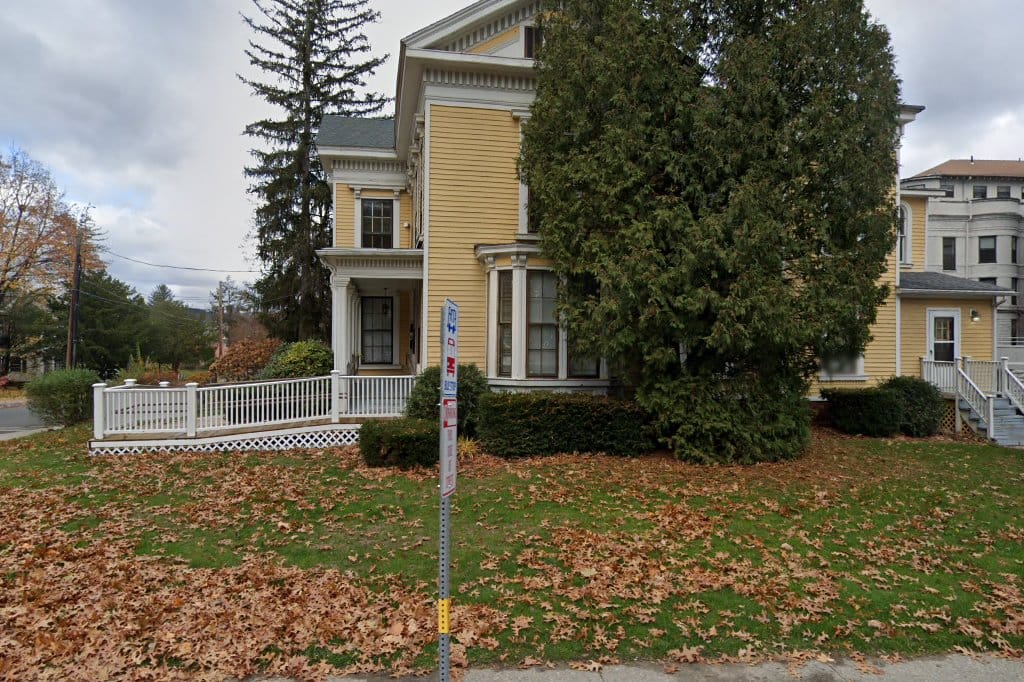 Pioneer Valley Veterinary Hospital