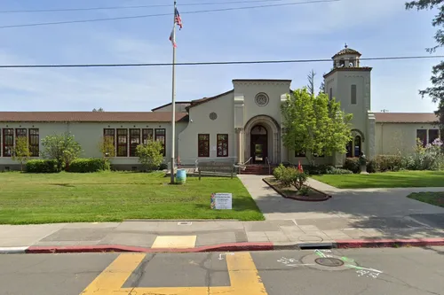 Saint Helena Elementary School