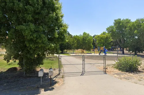 Parkfield Elementary School