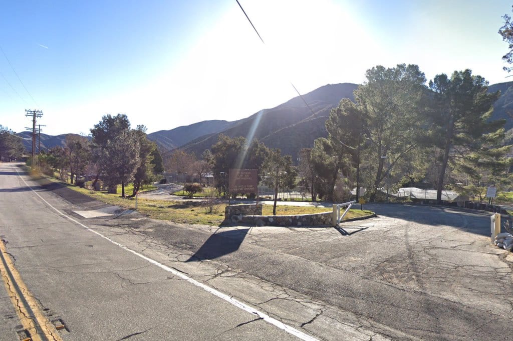 Mendenhall William Camp School