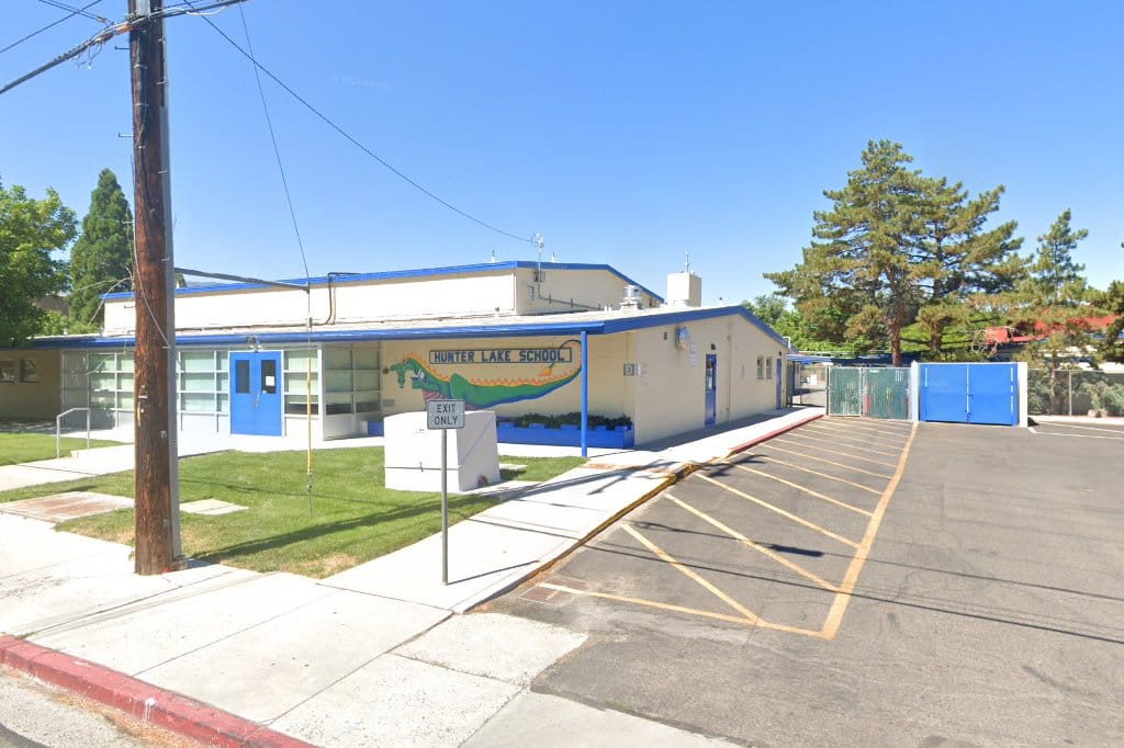 Hunter Lake Elementary School