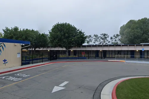 Commonwealth Elementary School