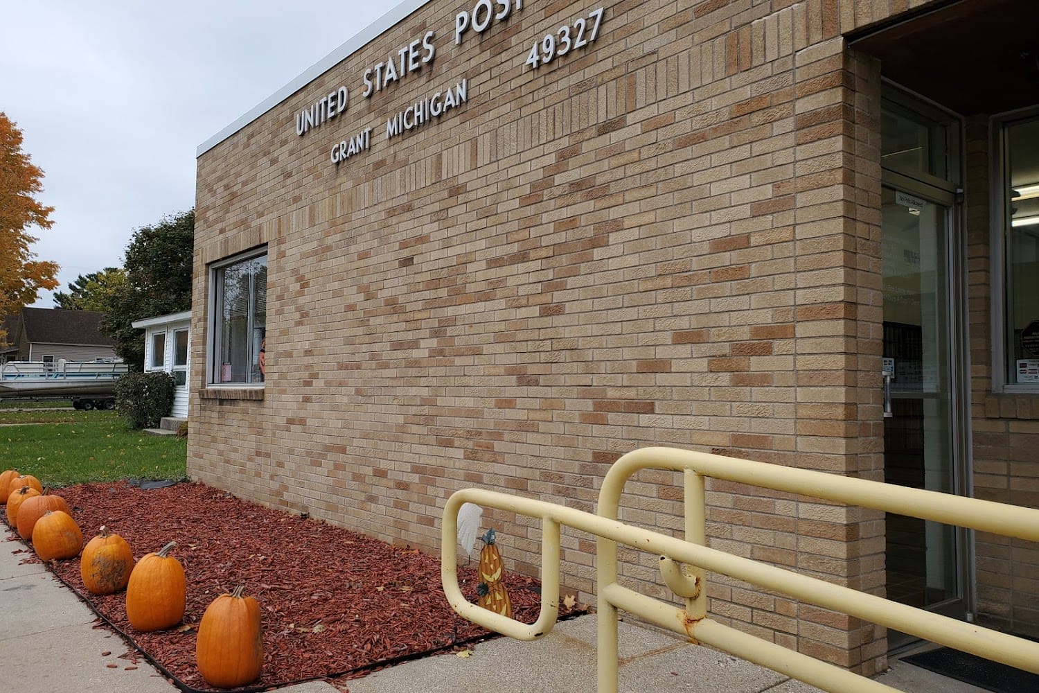 Grant Passport Office
