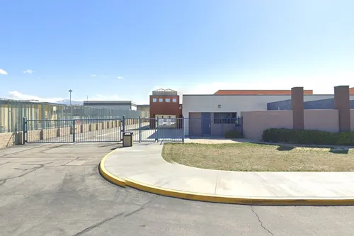 Los Amigos Elementary School
