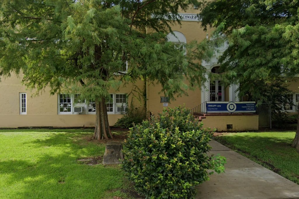 Schwarz Alternative School
