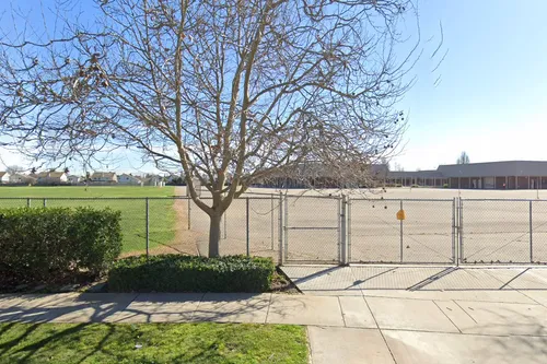 George Y Komure Elementary School