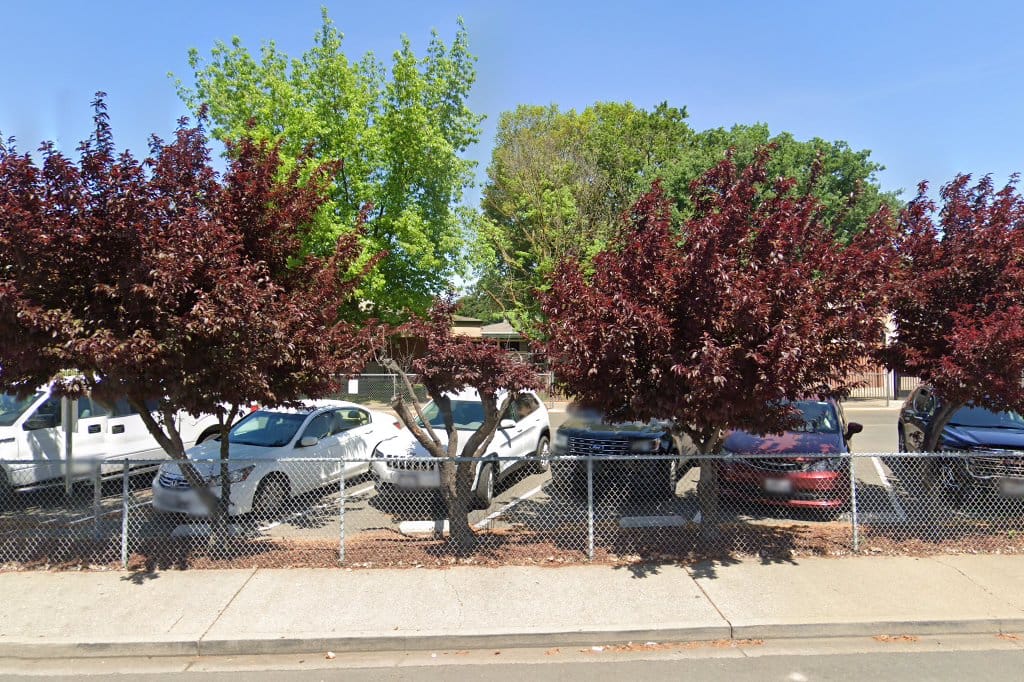 Valley Oaks Elementary School