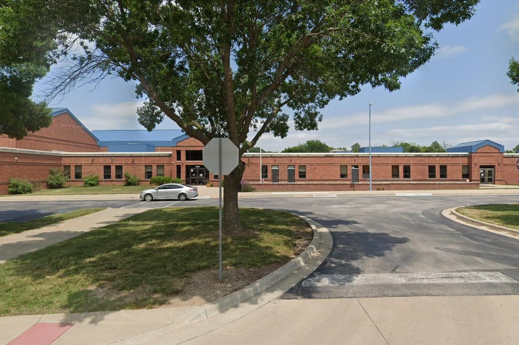Chapel Lakes Elementary School