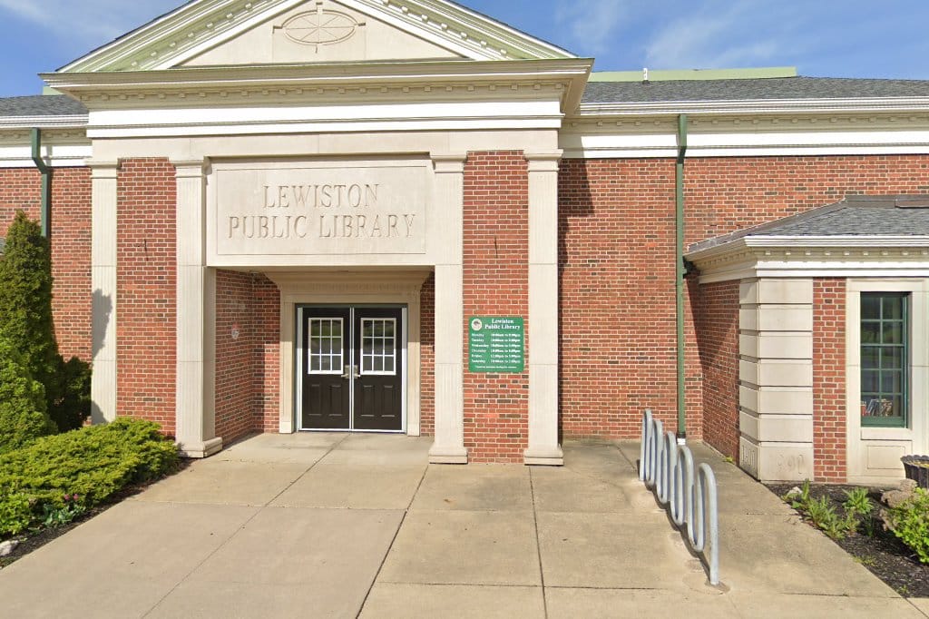 Lewiston Public Library