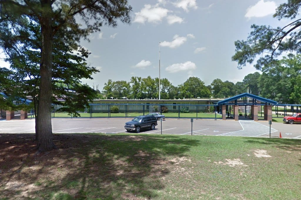 IA Lewis School