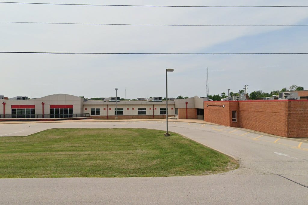 Pond Elementary School