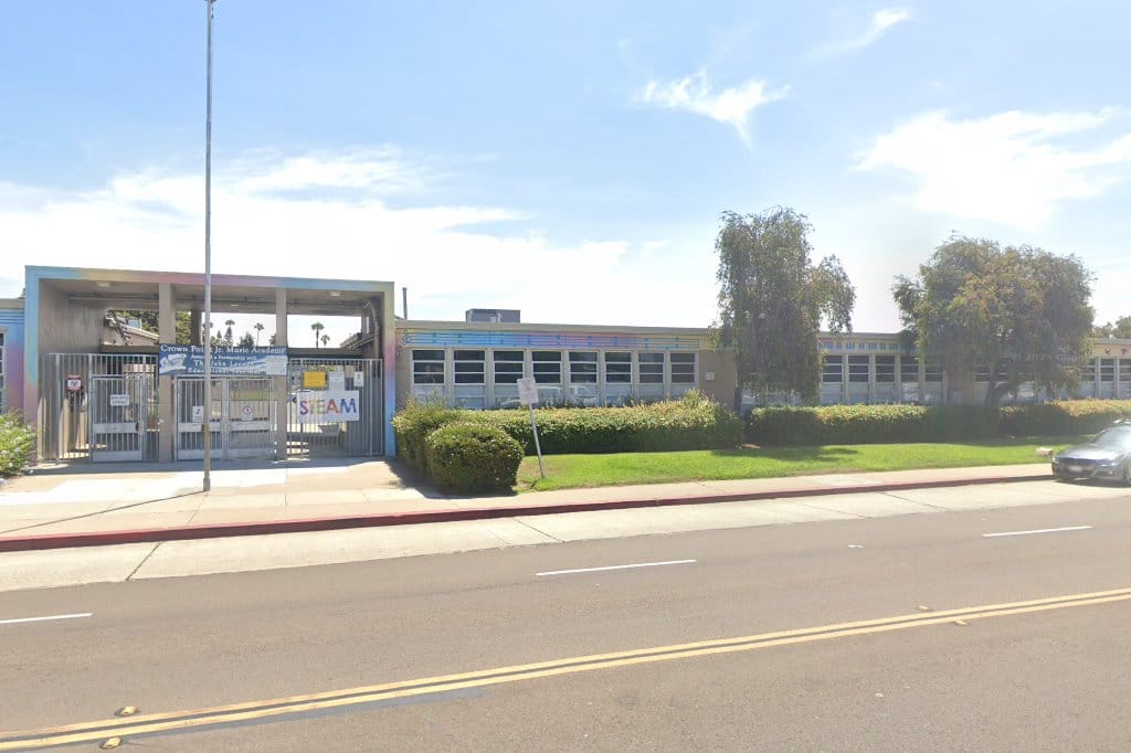 Crown Point Elementary School