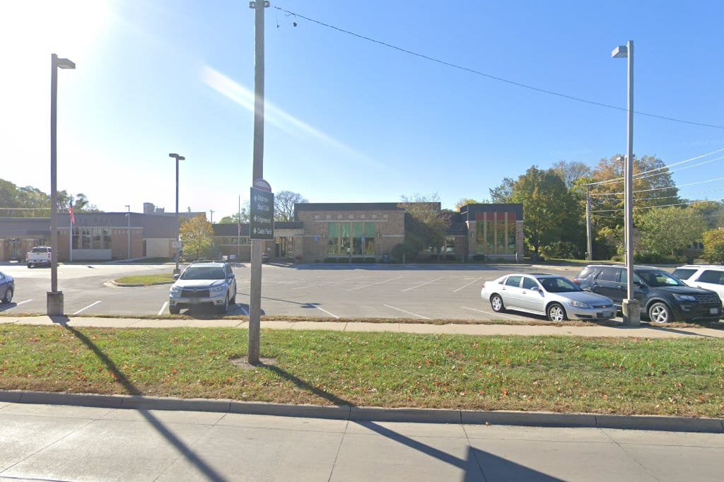 Robert Barlow Memorial Library