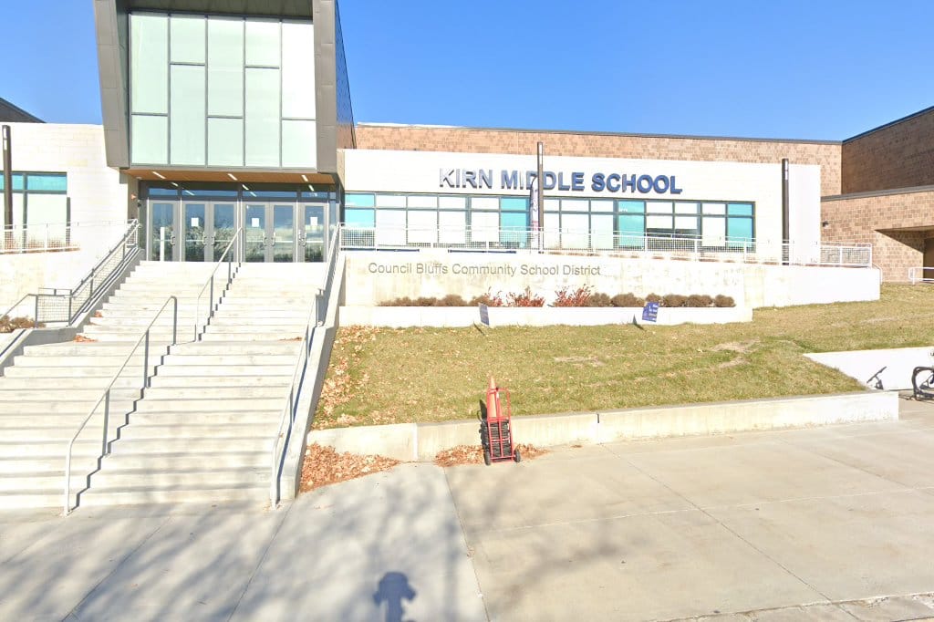 Gerald W Kirn Junior High School
