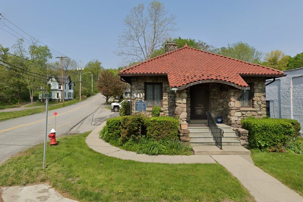 Rushmore Memorial Library