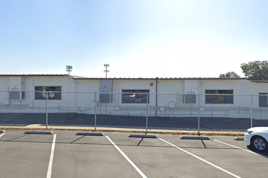 Rancho De La Nacion School