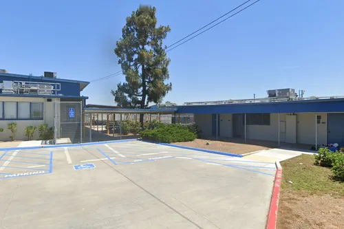 Holmes Elementary School