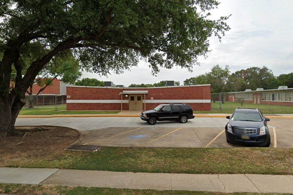 Academic Recovery And Career Discovery Center