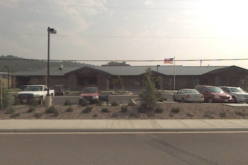 J Everett Barr Court School