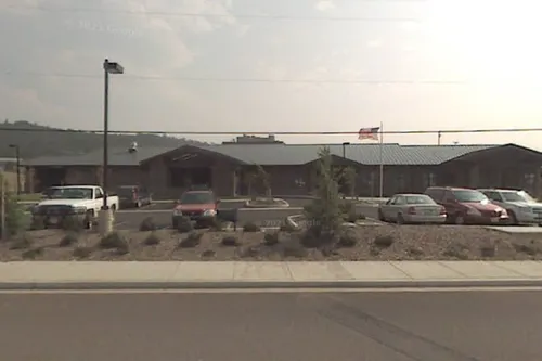 J Everett Barr Court School