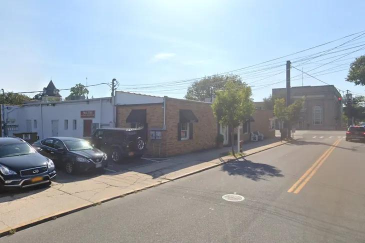 Four Paws Animal Hospital of Amityville