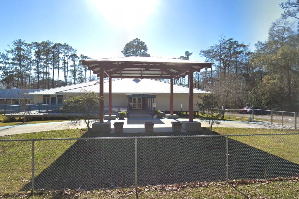 Woodlake Elementary School