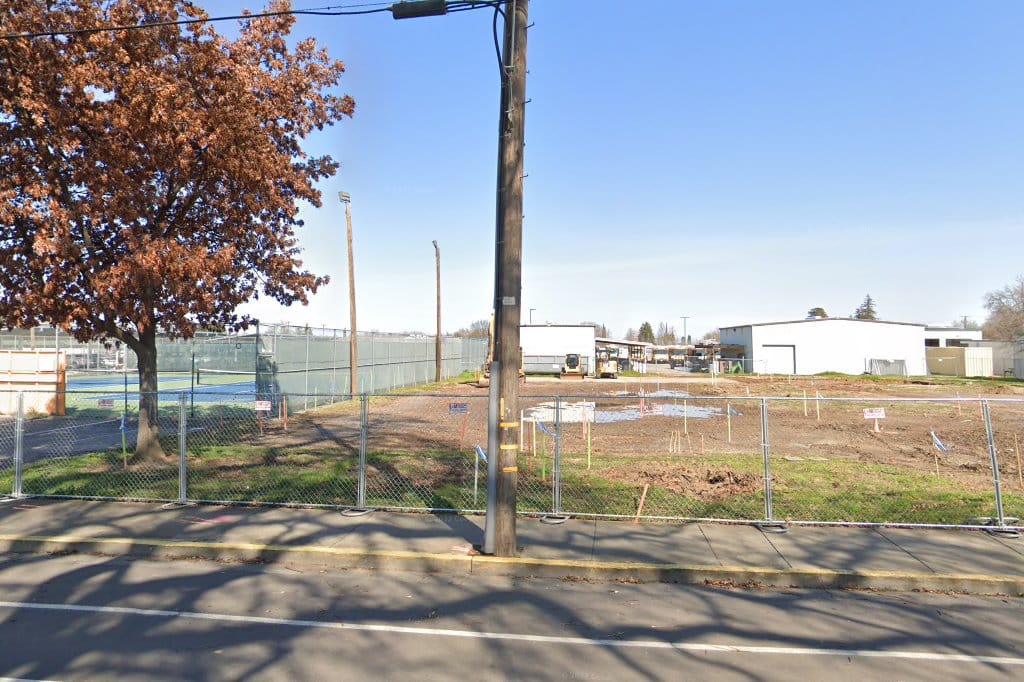 Live Oak Alternative School