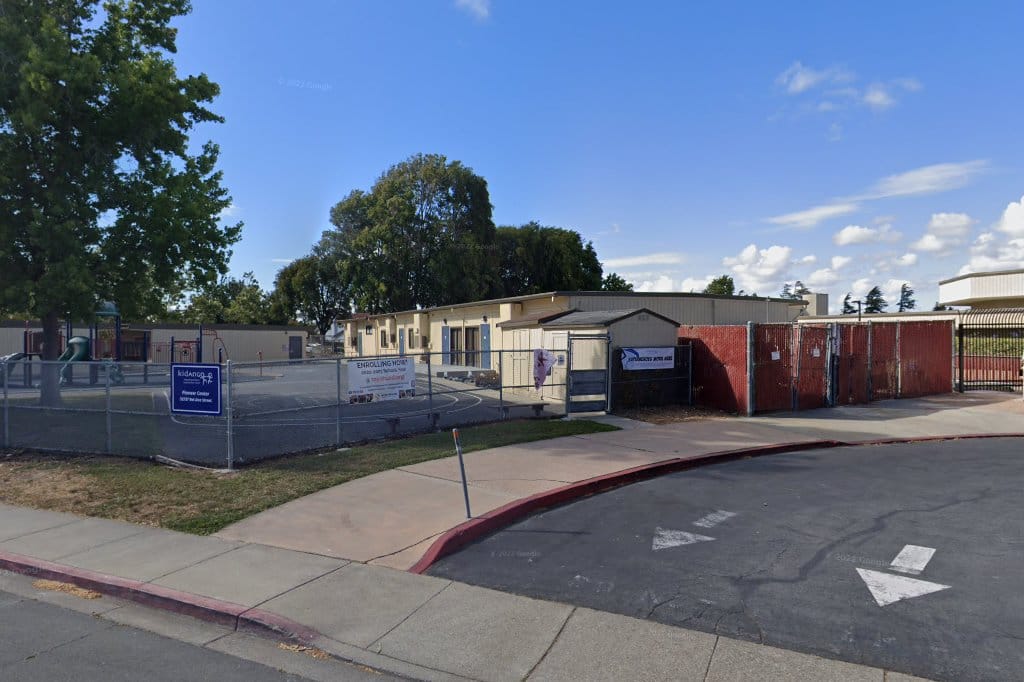 Pioneer Elementary School