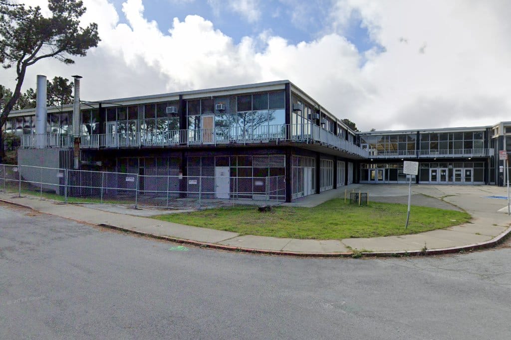 Peninsula High School
