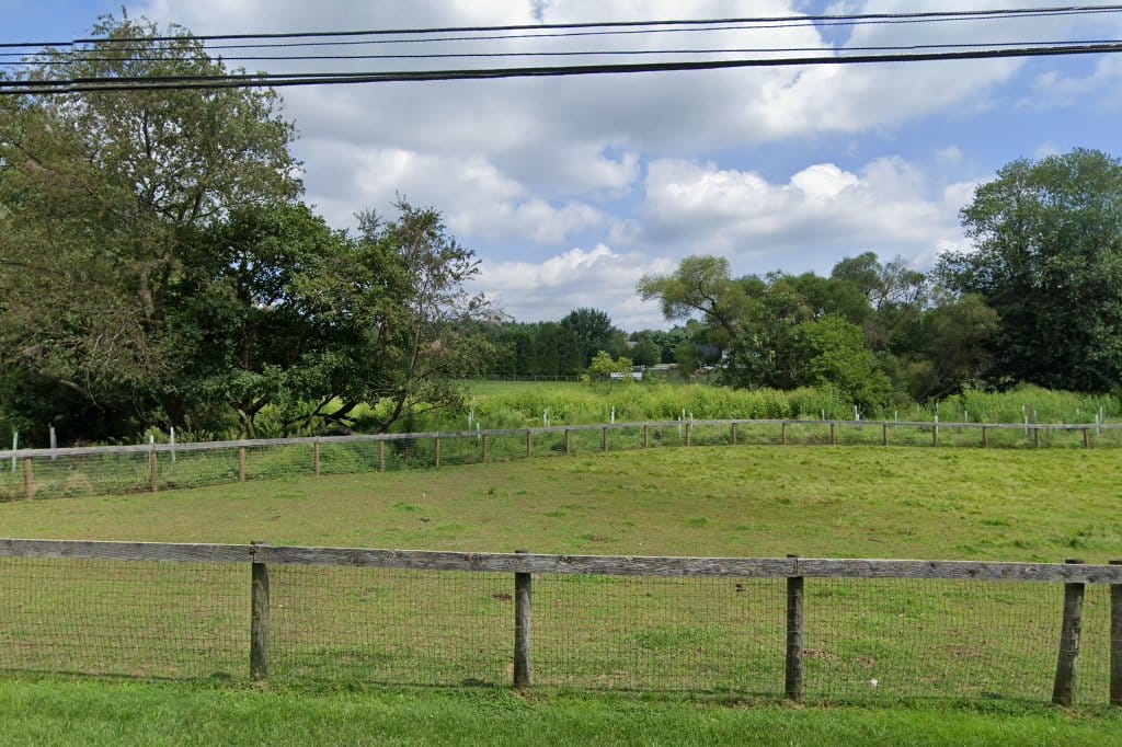 Chenoa Manor