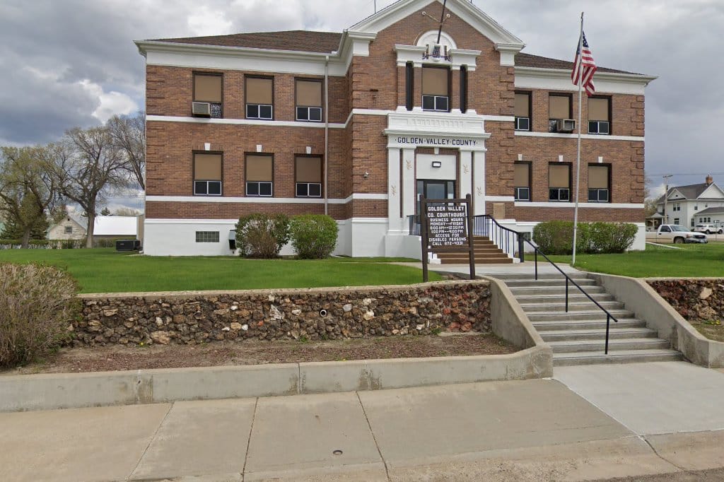 Beach District Court
