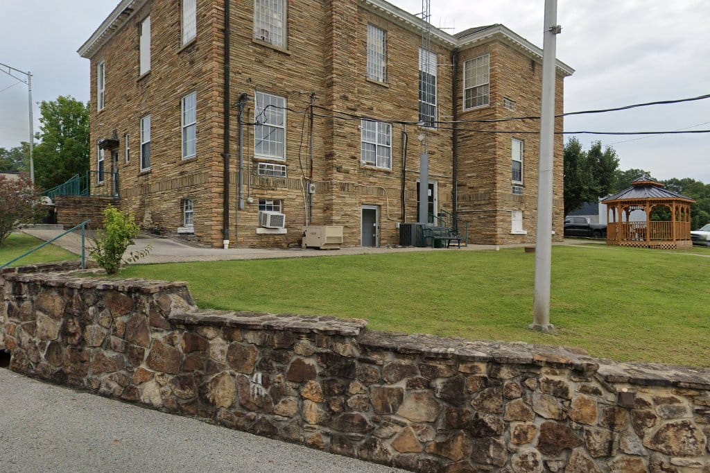 Pickett Circuit Court