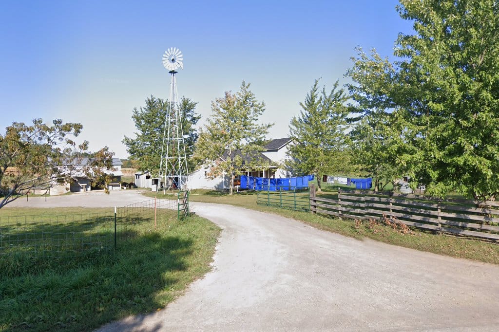 Amish Private 3