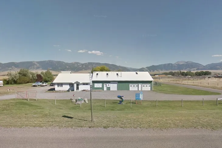 White & White Veterinary Hospital & Supply